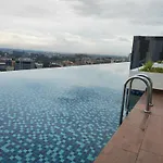 Decozy 9 Ipoh Town Condo 12Pax