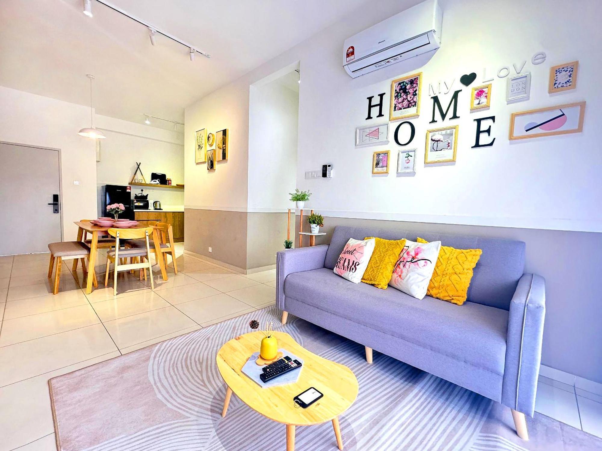 Decozy 9 Town 12pax Ipoh